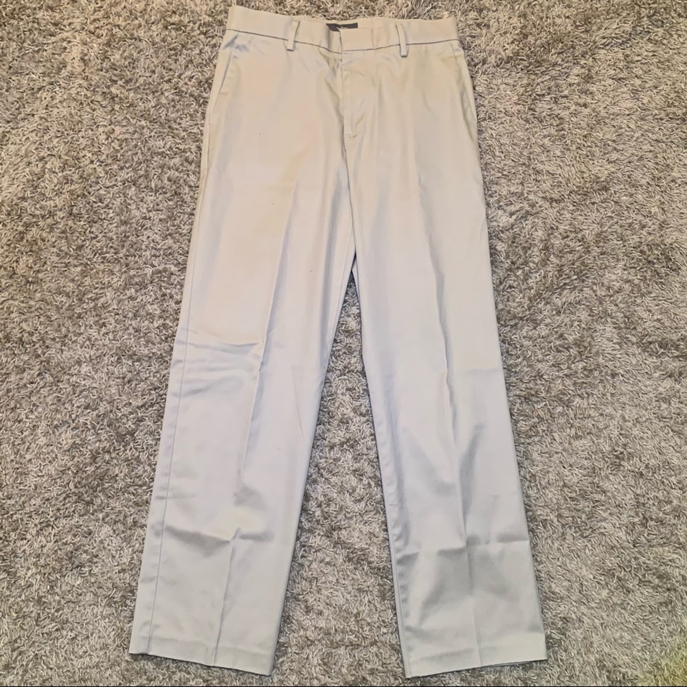 Men’s Dockers Khaki Pants Size 30 x 32